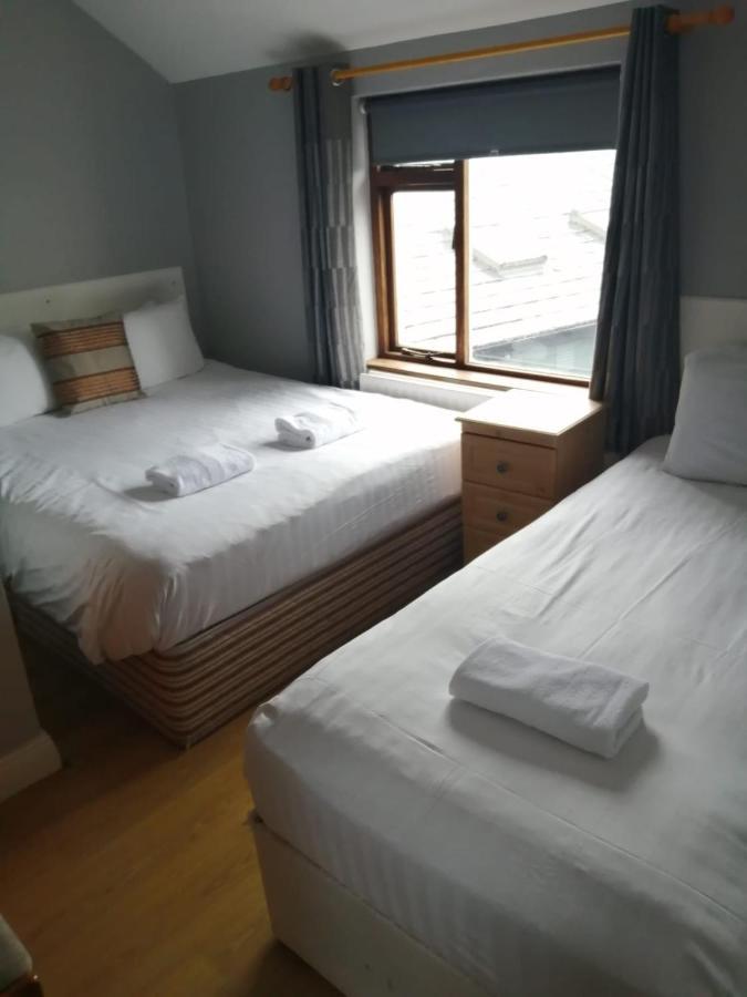 An File Economy Rooms Westport Kültér fotó