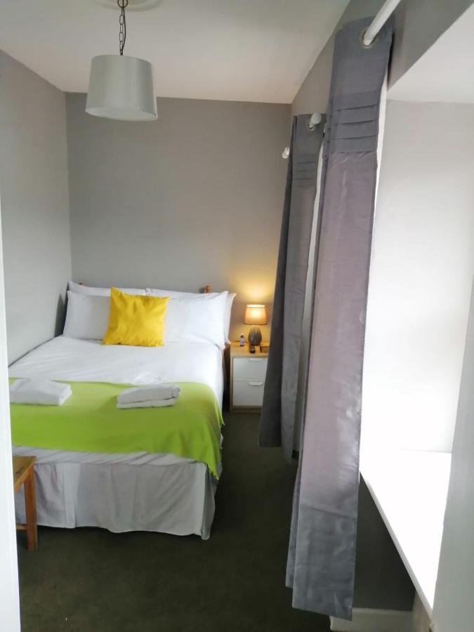 An File Economy Rooms Westport Kültér fotó
