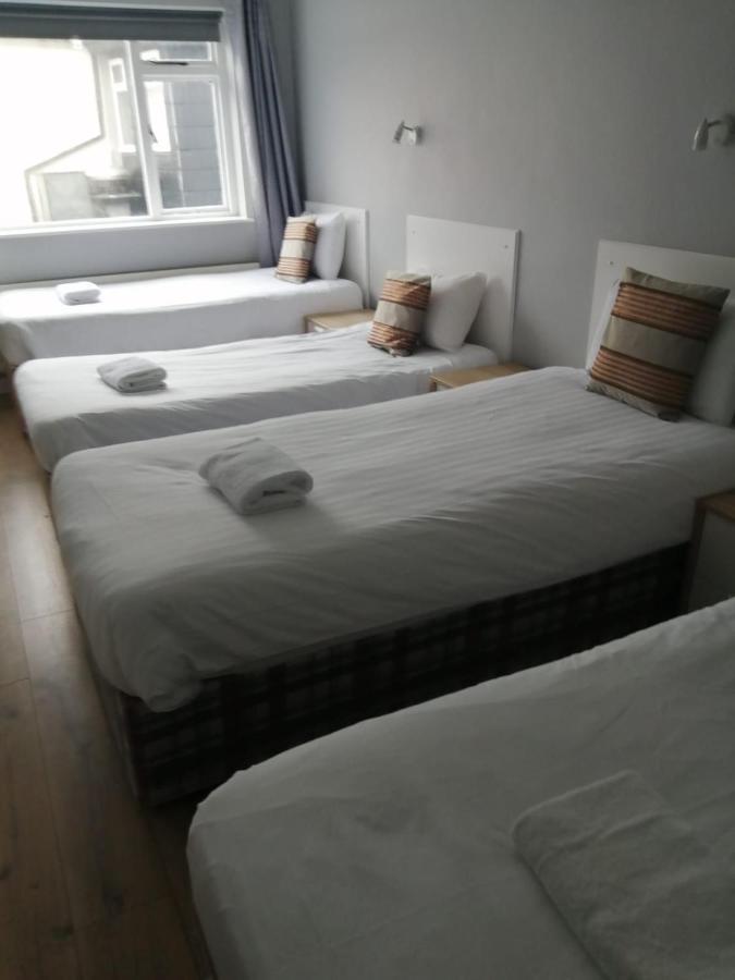 An File Economy Rooms Westport Kültér fotó